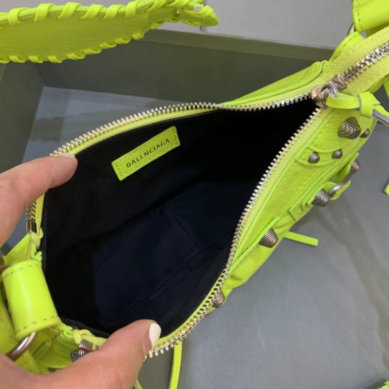 Balenciaga Le Cagole Shoulder Bag(26-12-6cm) - DopestKickz
