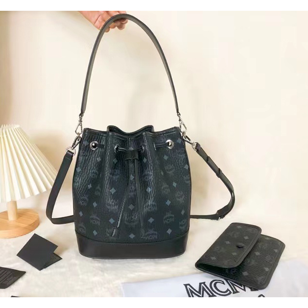 MCM Dessau Drawstring Bag (35-30-17.5CM) - DopestKickz