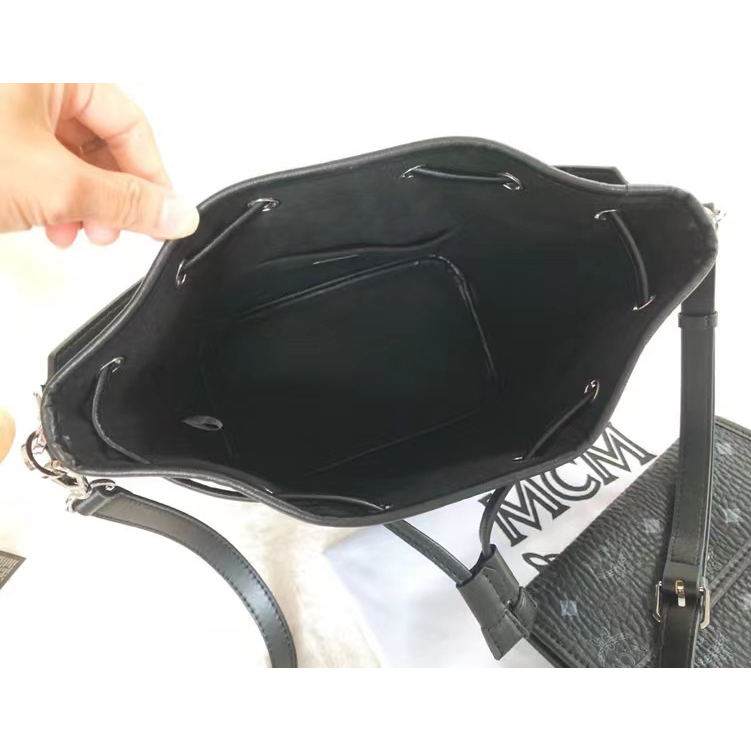 MCM Dessau Drawstring Bag (35-30-17.5CM) - DopestKickz