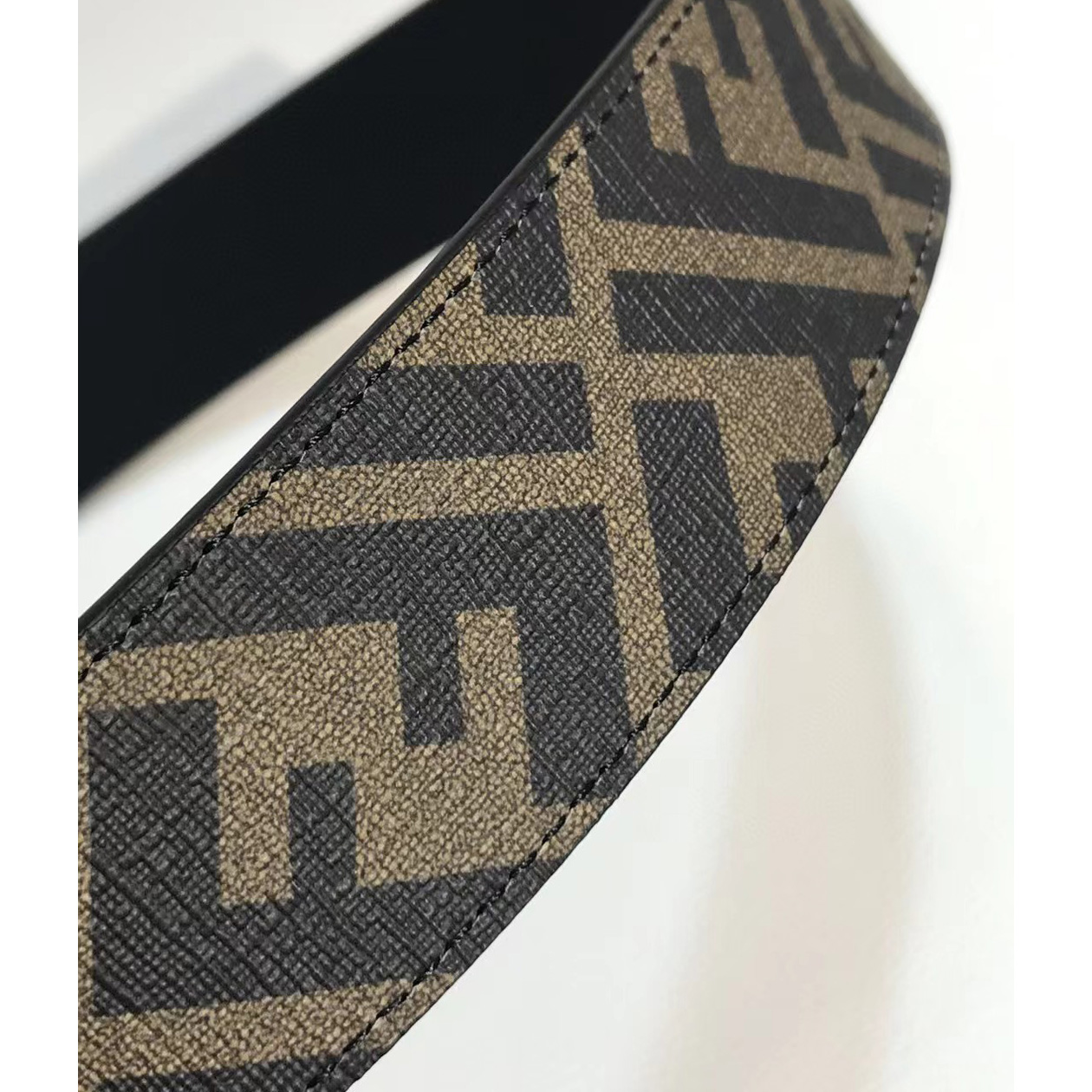 Fendi Leather Belt With FF Buckle - DopestKickz