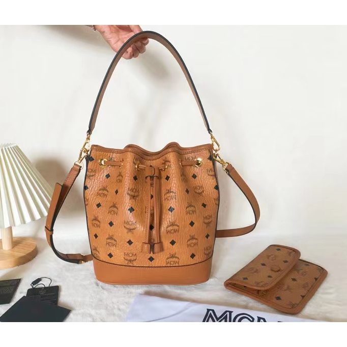 MCM Dessau Drawstring Bag (35-30-17.5CM) - DopestKickz