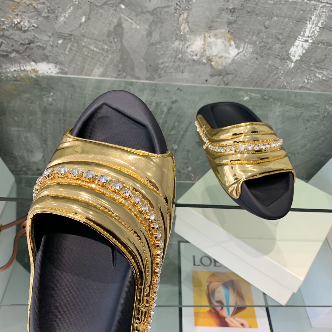 Balmain B-It-Puffy Slides - DopestKickz