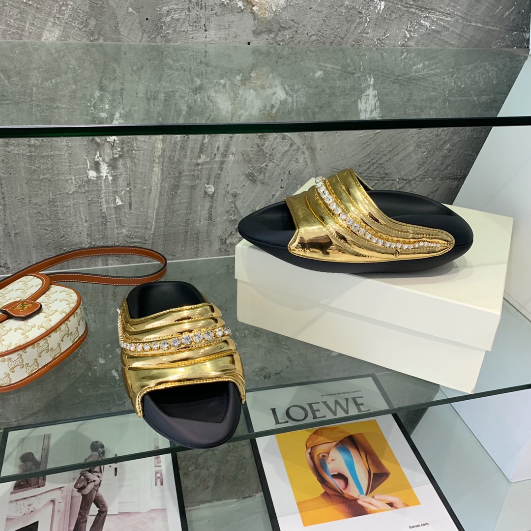 Balmain B-It-Puffy Slides - DopestKickz