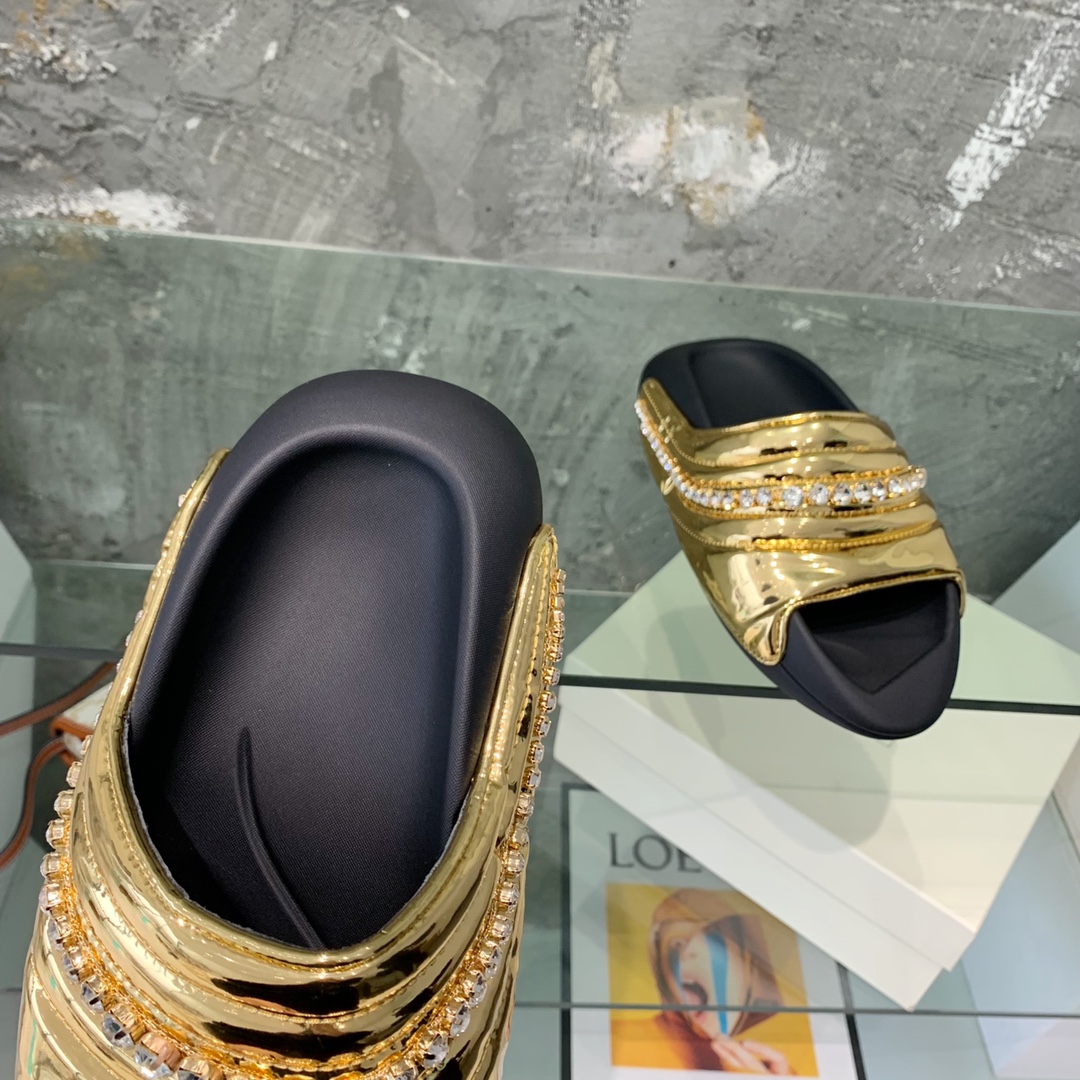 Balmain B-It-Puffy Slides - DopestKickz