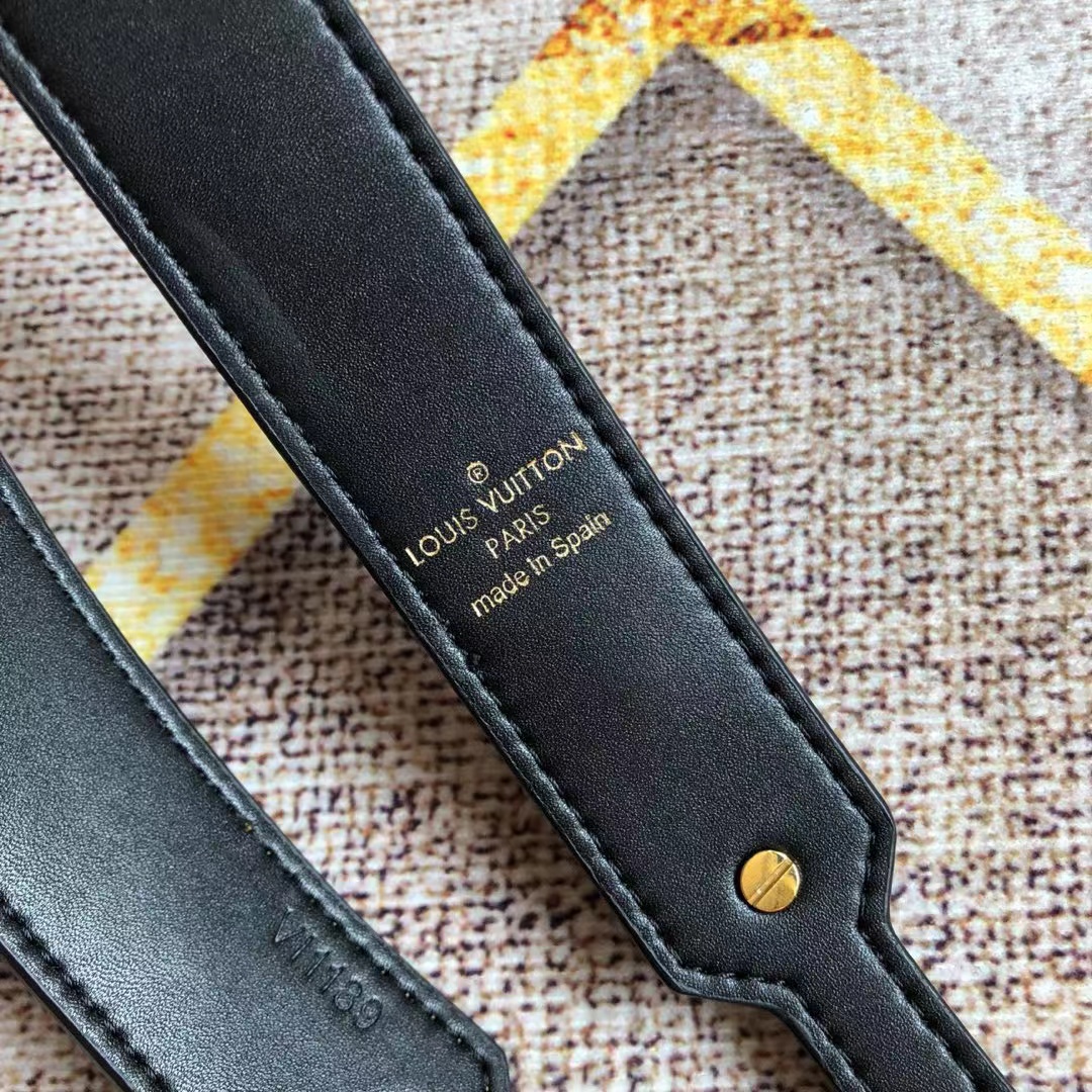 Louis Vuitton Shoulder Strap (0.2x3x105cm) - DopestKickz