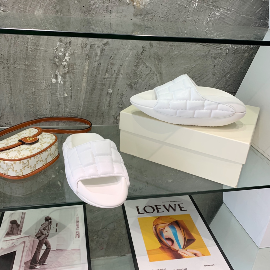 Balmain B-IT Quilted Leather Slides - DopestKickz