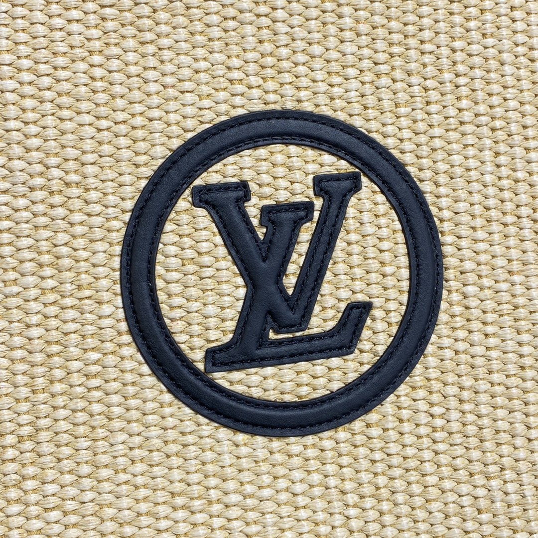 Louis Vuitton Toiletry Pouch On Chain  M81366 (26-20-5cm) - DopestKickz