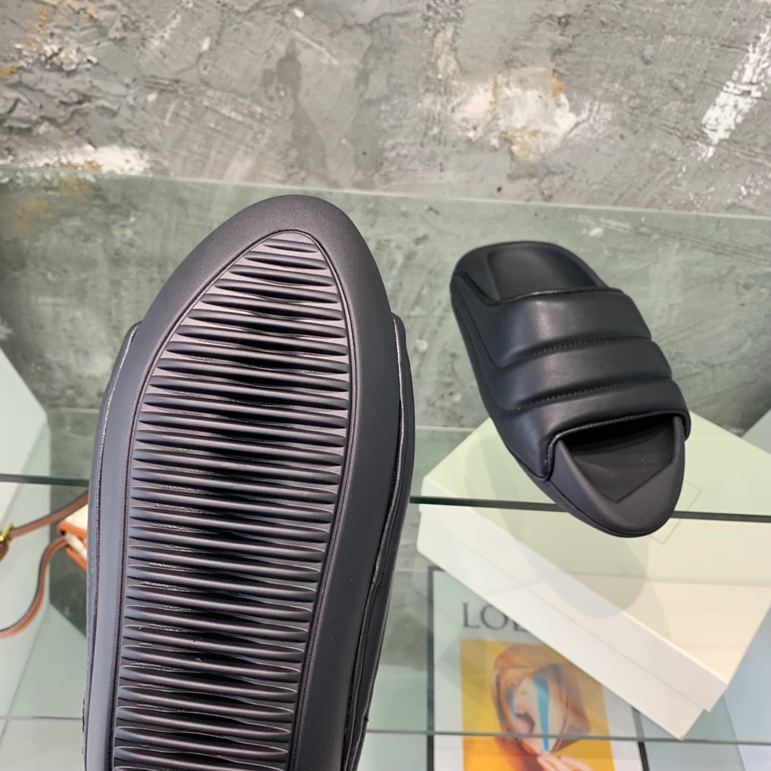 Balmain B-It-Puffy Slides - DopestKickz