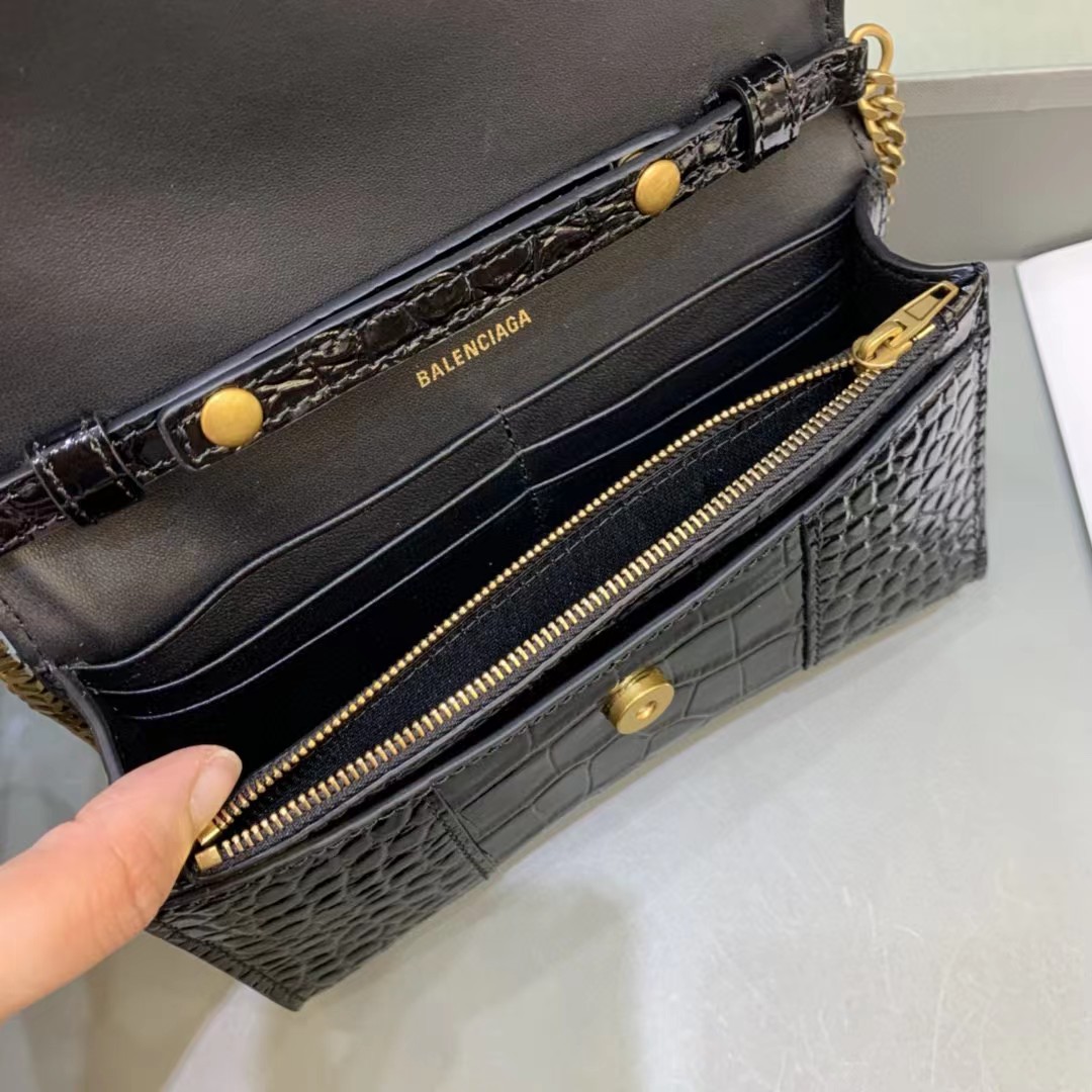 Balenciaga Hourglass Wallet On Chain (19.5-12-5cm) - DopestKickz