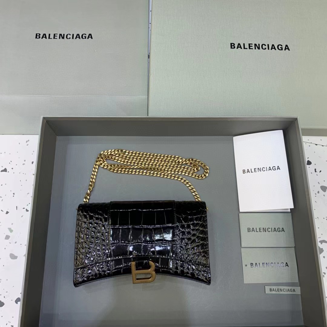 Balenciaga Hourglass Wallet On Chain (19.5-12-5cm) - DopestKickz