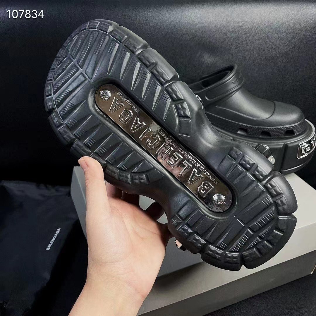 Balenciaga HardCrocs™ Sandal In black Rubber - DopestKickz