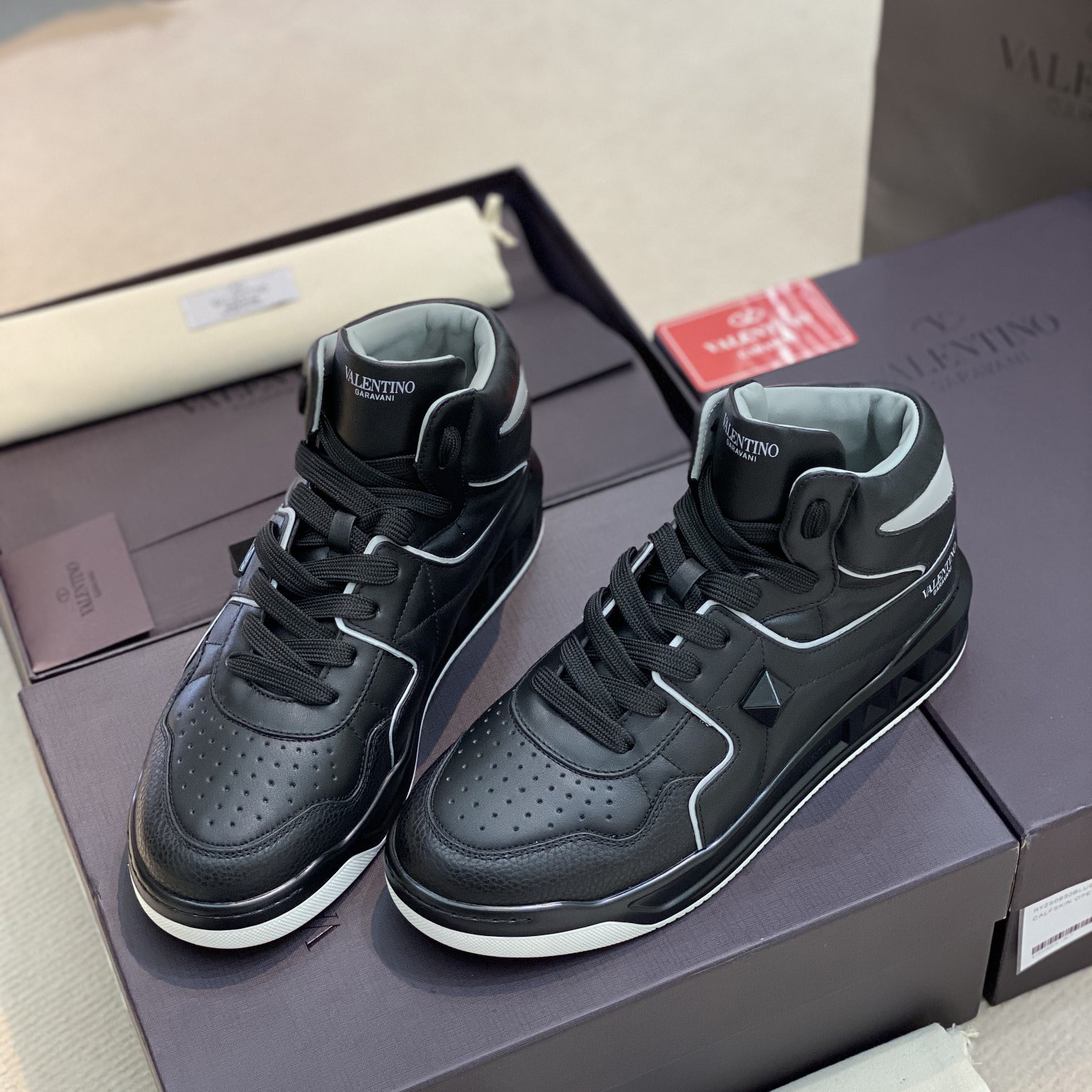 Valenti One Stud Mid-Top Nappa Sneaker - DopestKickz