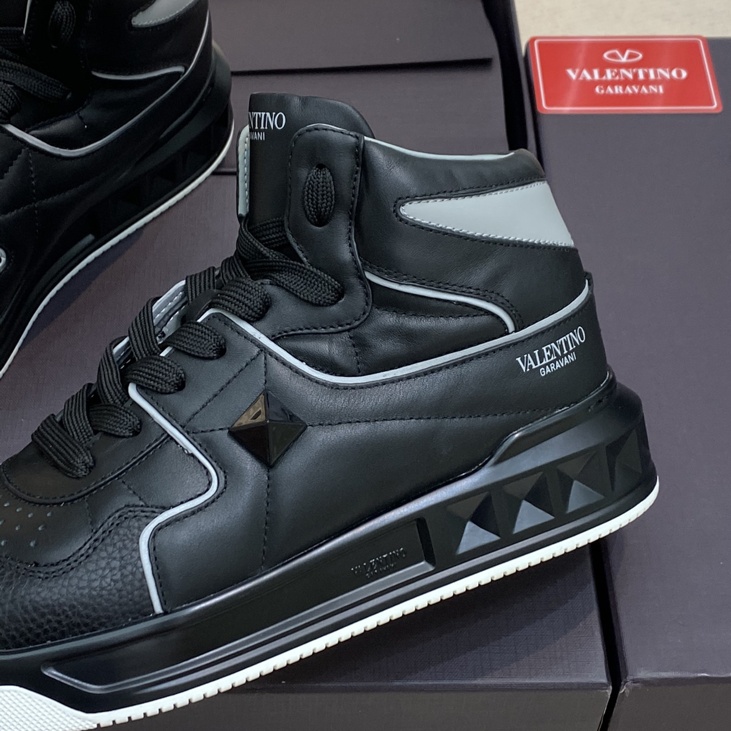 Valenti One Stud Mid-Top Nappa Sneaker - DopestKickz