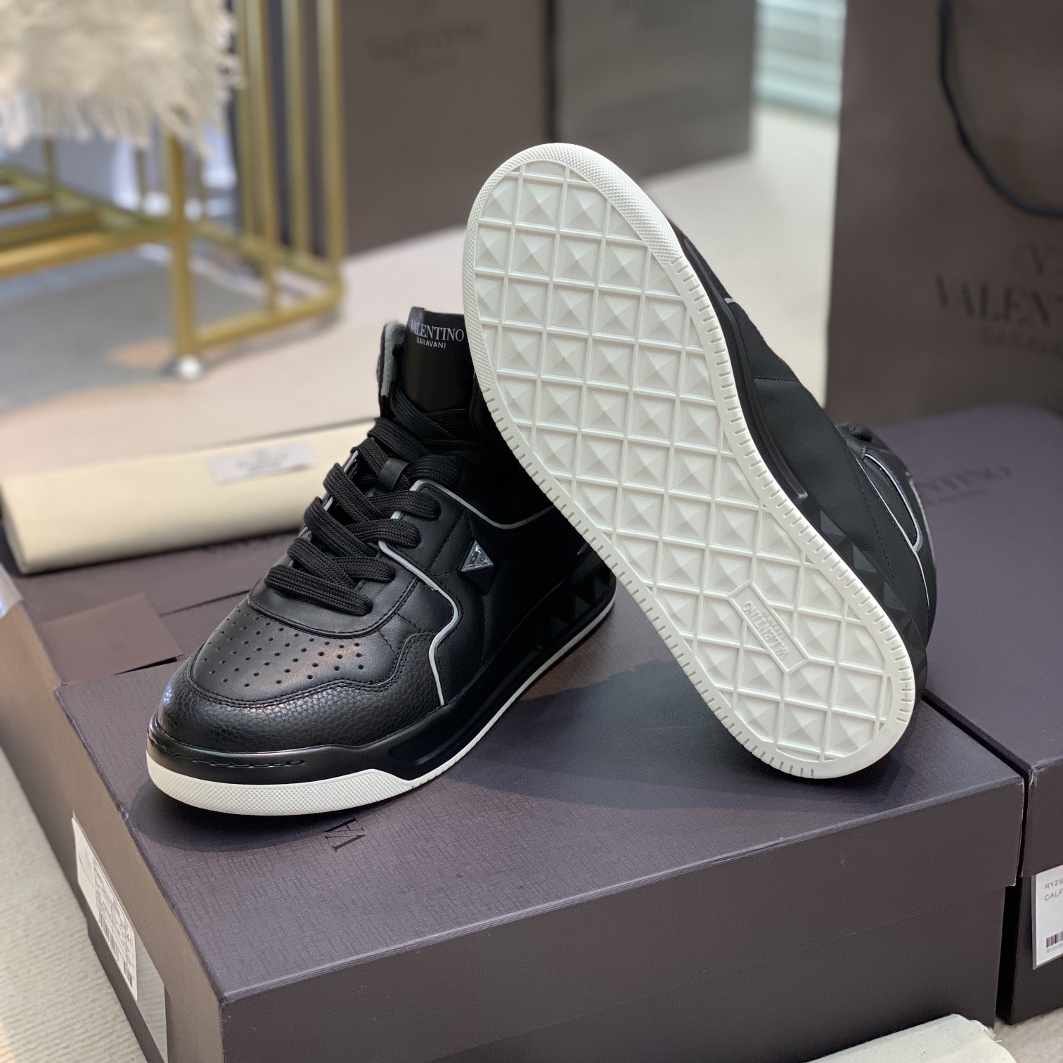 Valenti One Stud Mid-Top Nappa Sneaker - DopestKickz