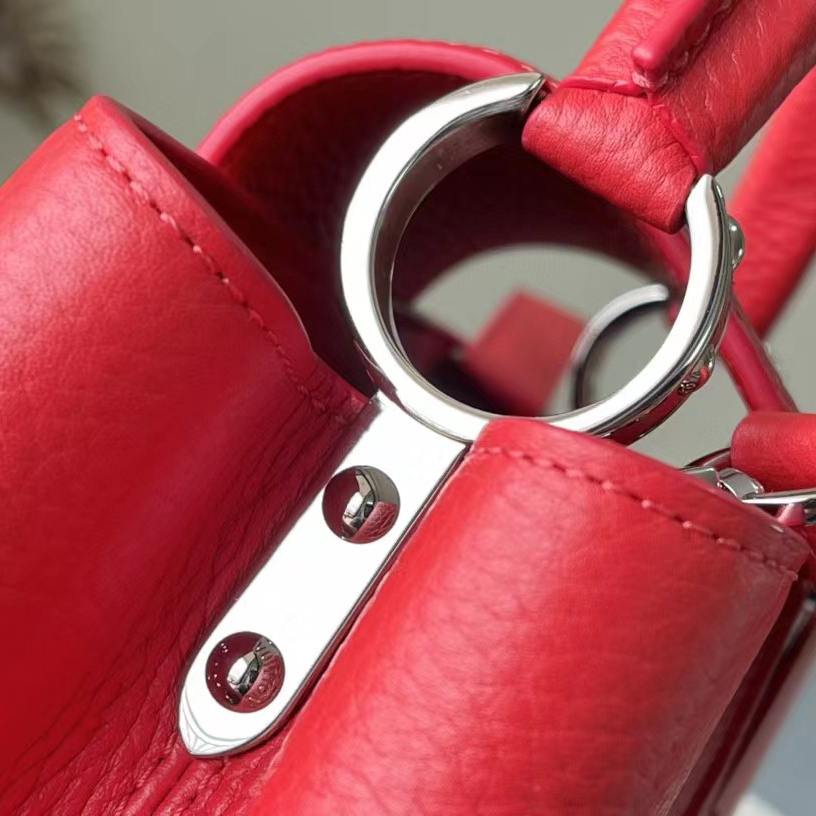 Louis Vuitton Capucines  Handbag (31.5-20-11 cm) - DopestKickz