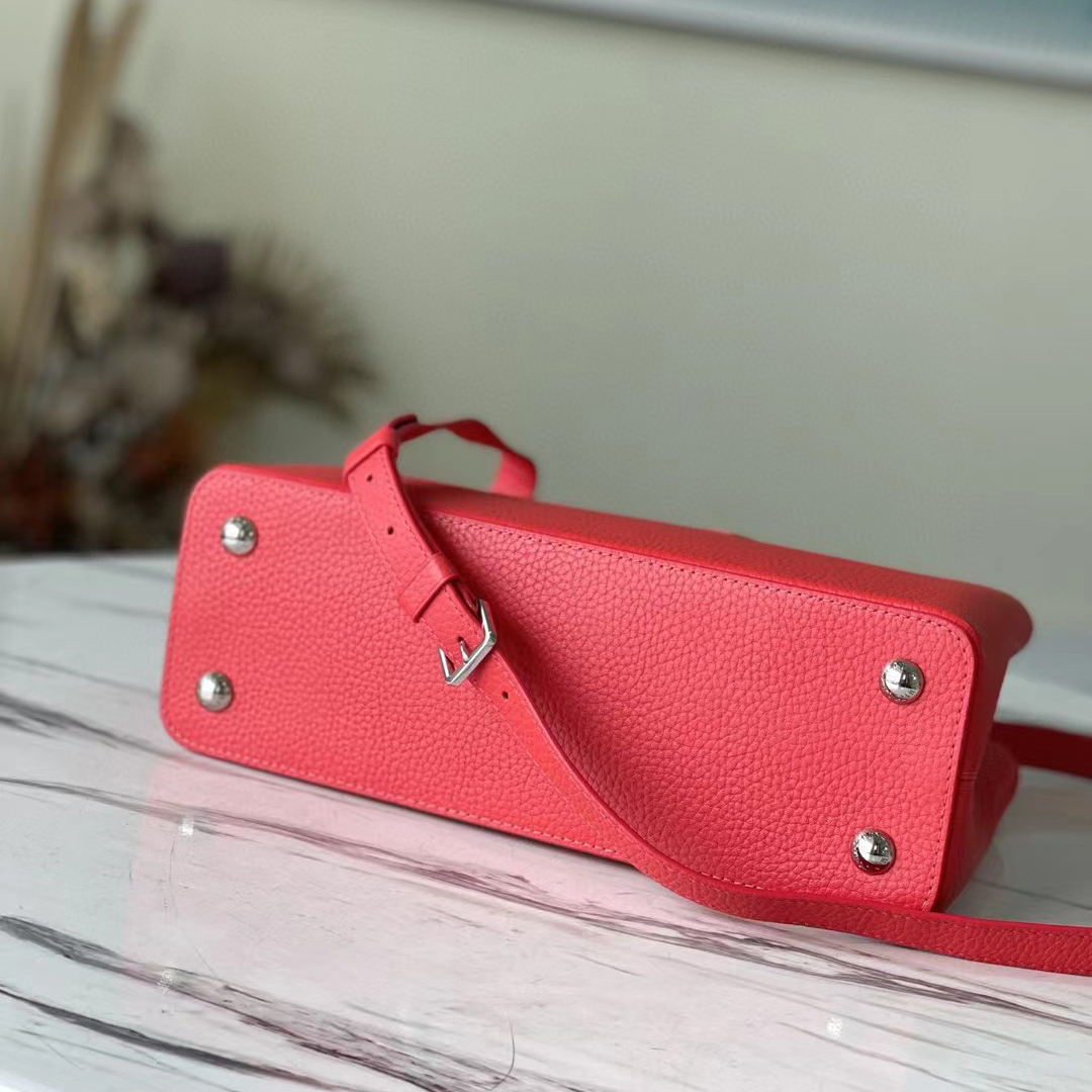 Louis Vuitton Capucines  Handbag (31.5-20-11 cm) - DopestKickz