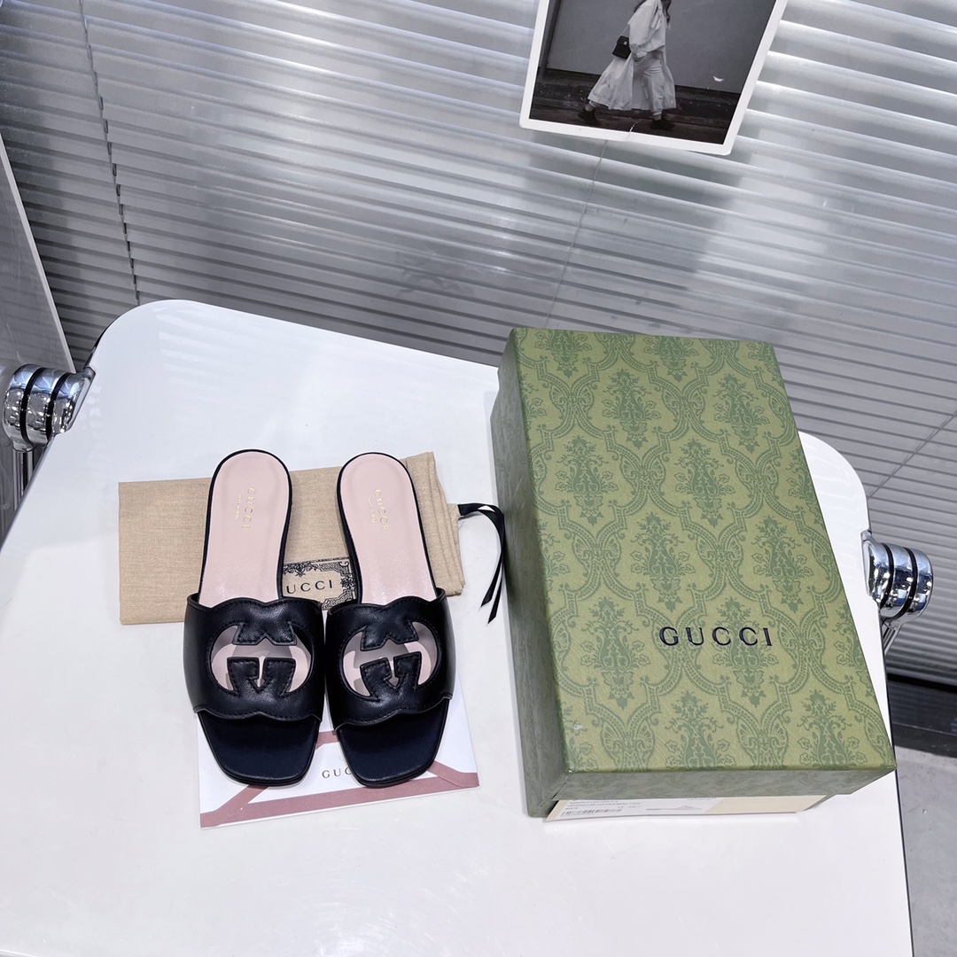 Gucci Women's GG Slide Sandal - DopestKickz