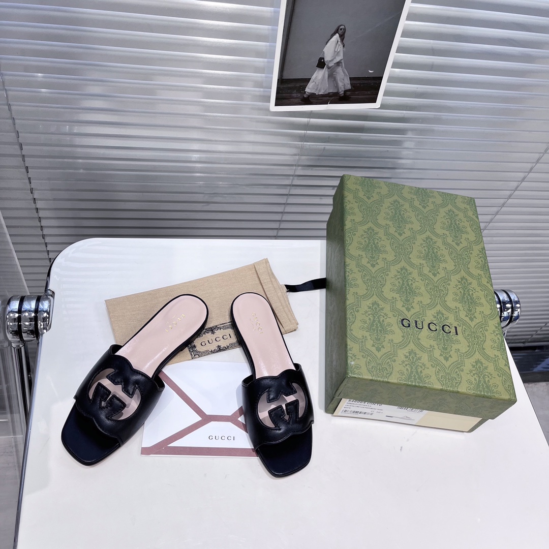 Gucci Women's GG Slide Sandal - DopestKickz