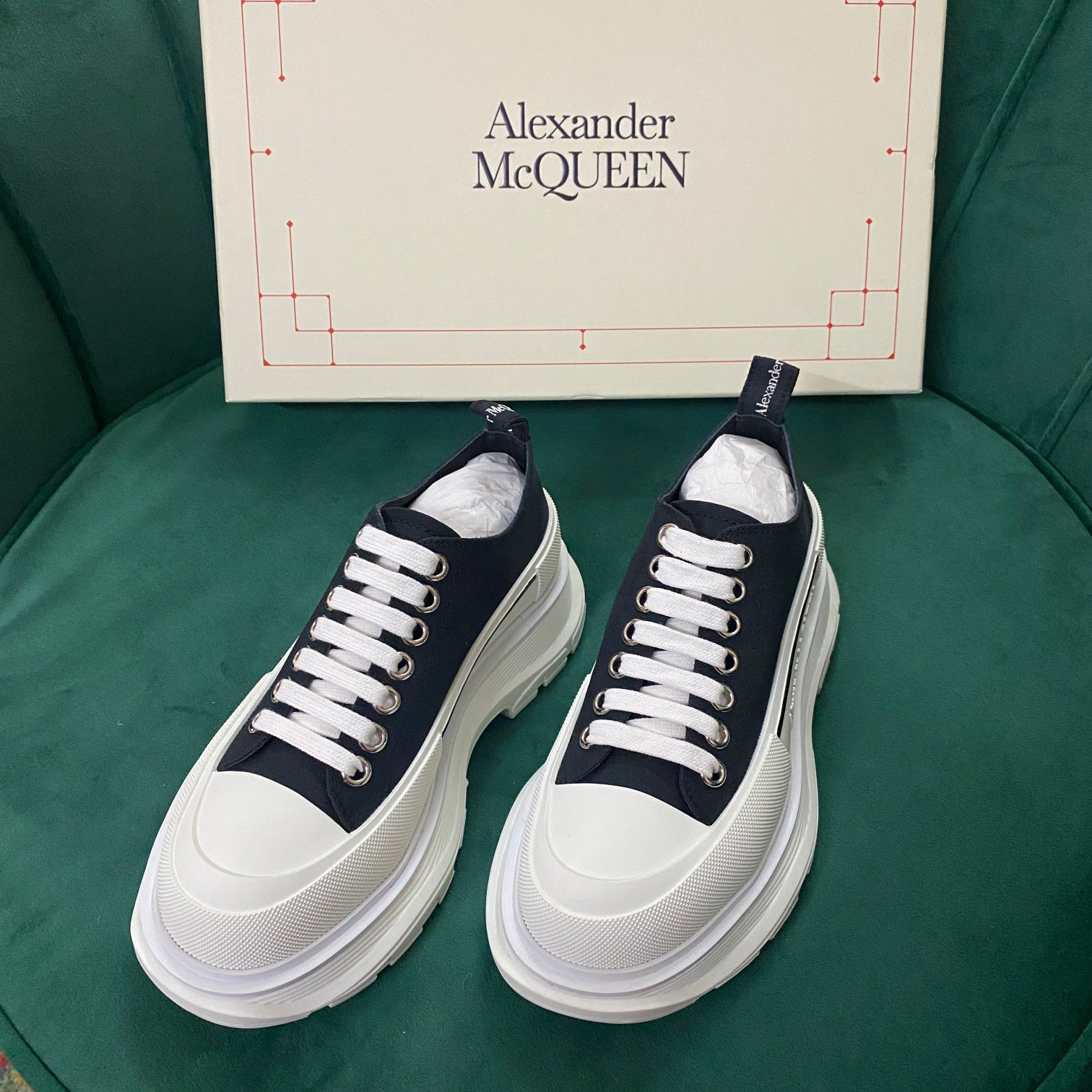 Alexander Mqueen Tread Slick Lace Up in Black/white - DopestKickz