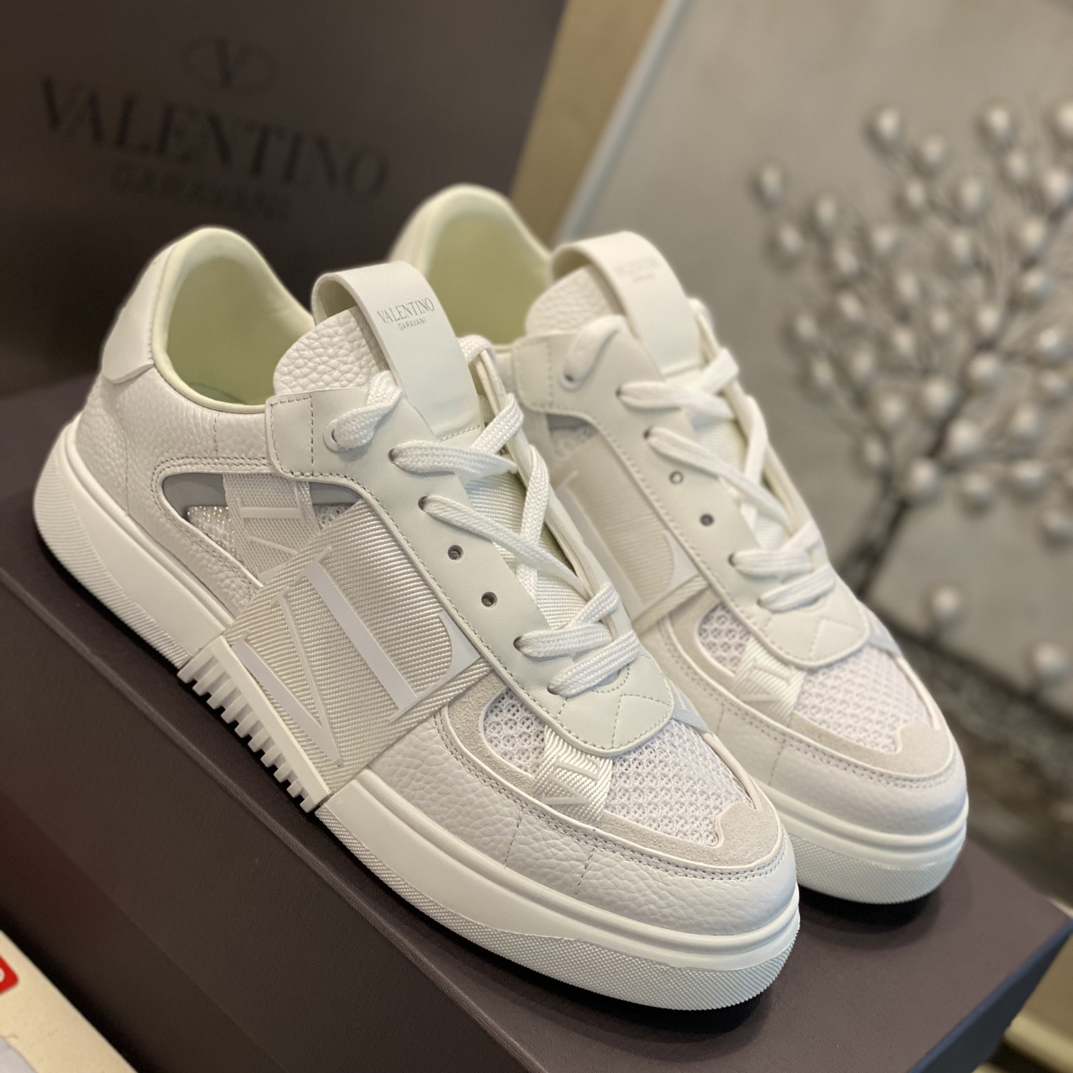 Valenti VL7N Low-Top Sneakers In Calfskin And Mesh Fabric With Bands - DopestKickz
