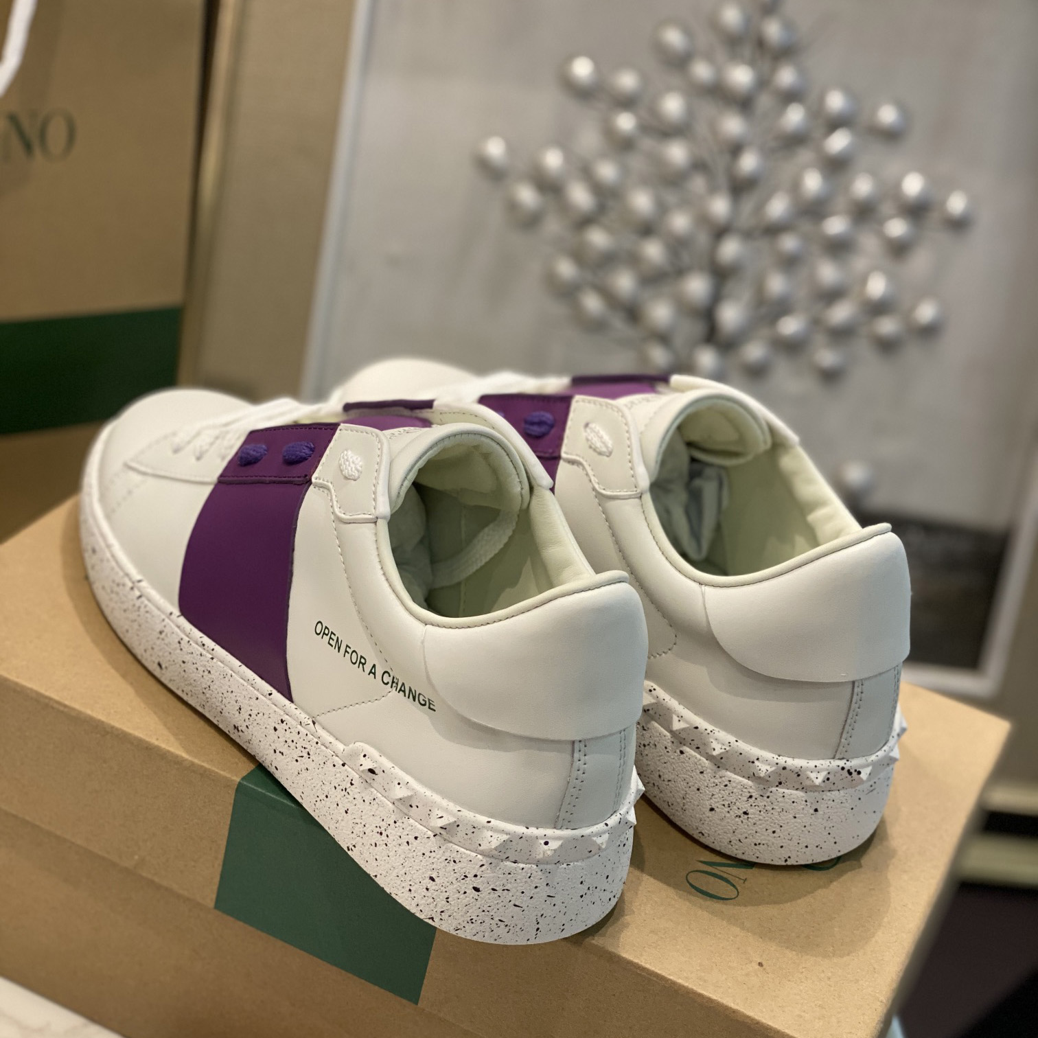 Valenti Open For A Change Sneaker In Bio-Based Material In White/Sunset Purple - DopestKickz