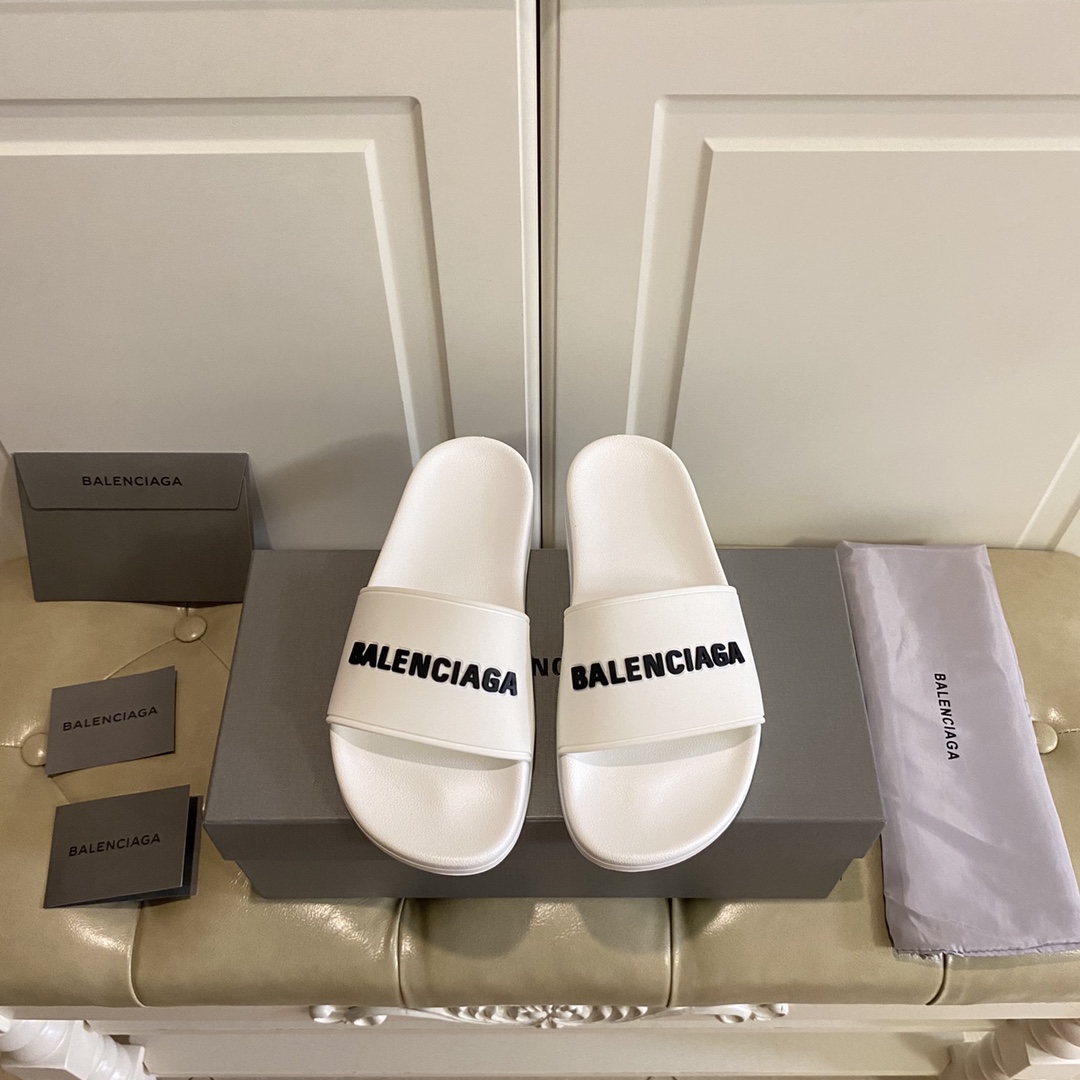 Balenciaga Pool Slide Sandal In White Smooth Rubber With Black 3D Balenciaga Logo - DopestKickz