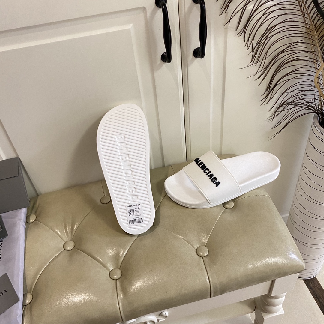 Balenciaga Pool Slide Sandal In White Smooth Rubber With Black 3D Balenciaga Logo - DopestKickz
