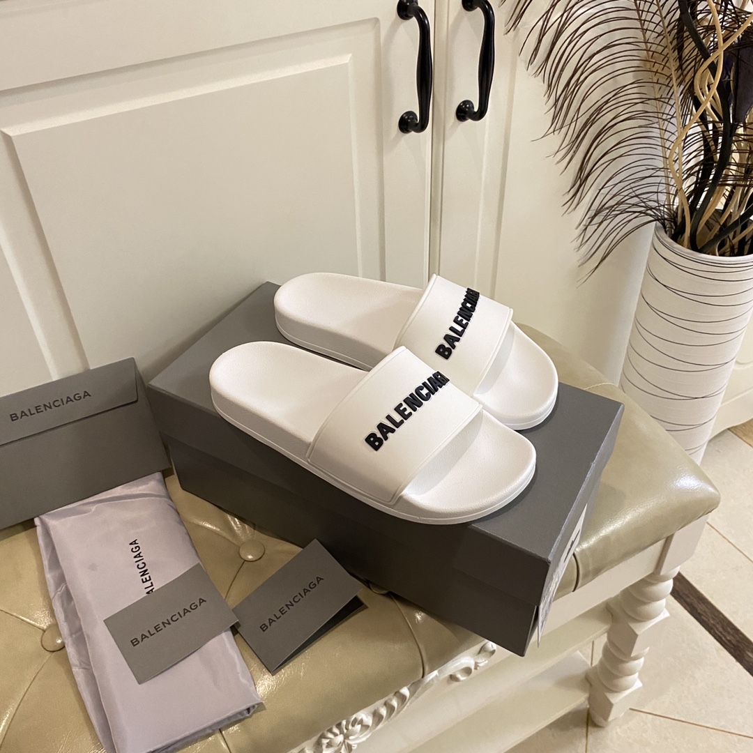 Balenciaga Pool Slide Sandal In White Smooth Rubber With Black 3D Balenciaga Logo - DopestKickz