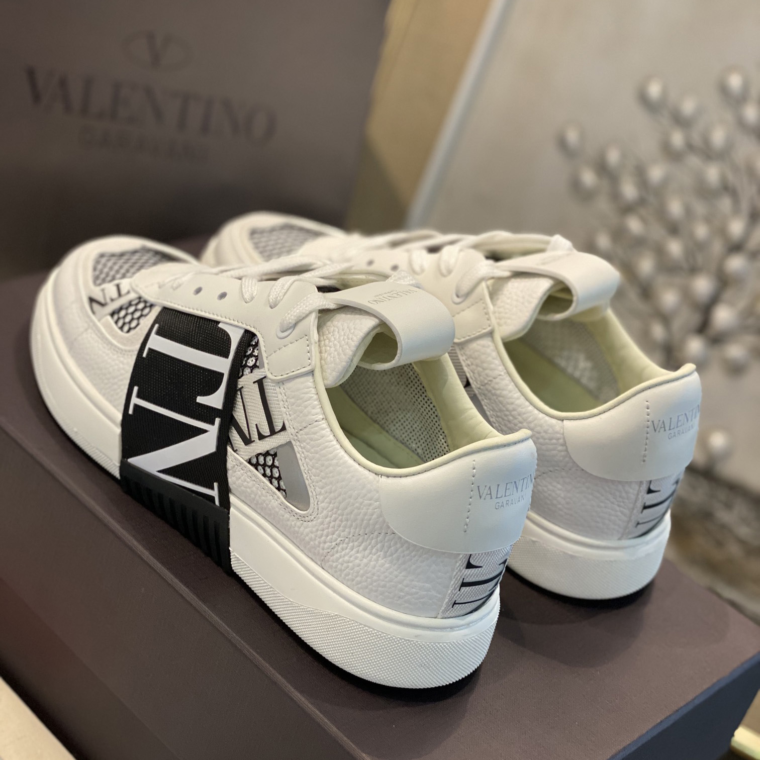 Valenti VL7N Low-Top Sneakers In Calfskin And Mesh Fabric With Bands - DopestKickz