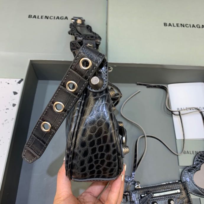 Balenciaga Le Cagole XS Shoulder Bag In Black(26-12-6cm) - DopestKickz