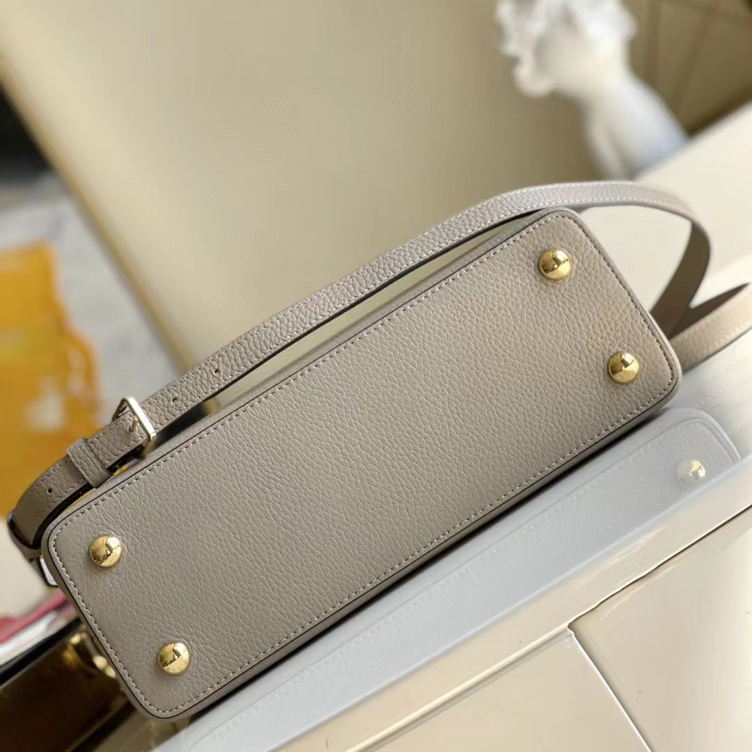 Louis Vuitton Capucines  Handbag (27-18-9 cm) - DopestKickz