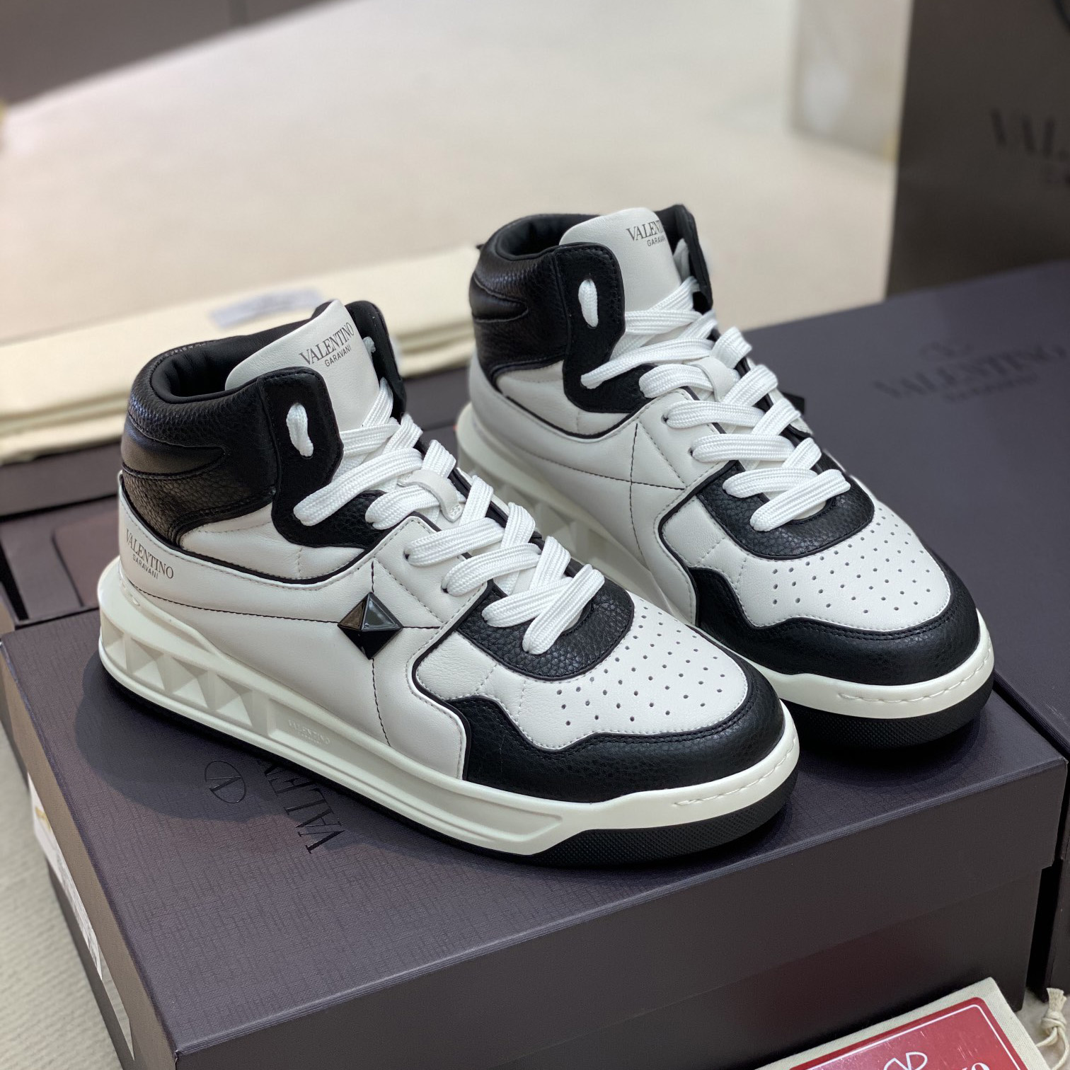 Valenti One Stud Mid-Top Nappa Sneaker - DopestKickz