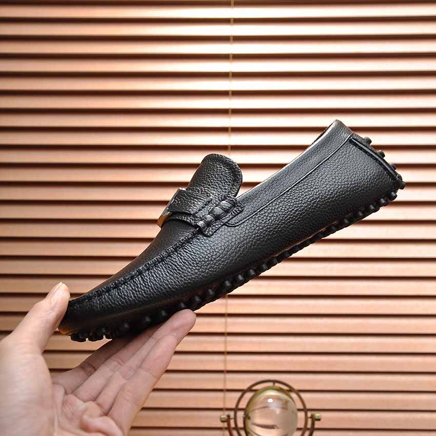 Louis Vuitton Hockenheim Mocassin  1A5UT4 - DopestKickz