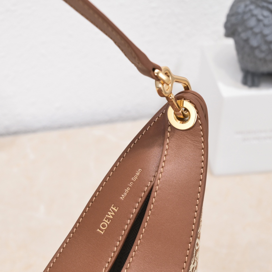 Loewe Luna Bag In Anagram Jacquard And Classic Calfskin(29.5-27-8cm) - DopestKickz