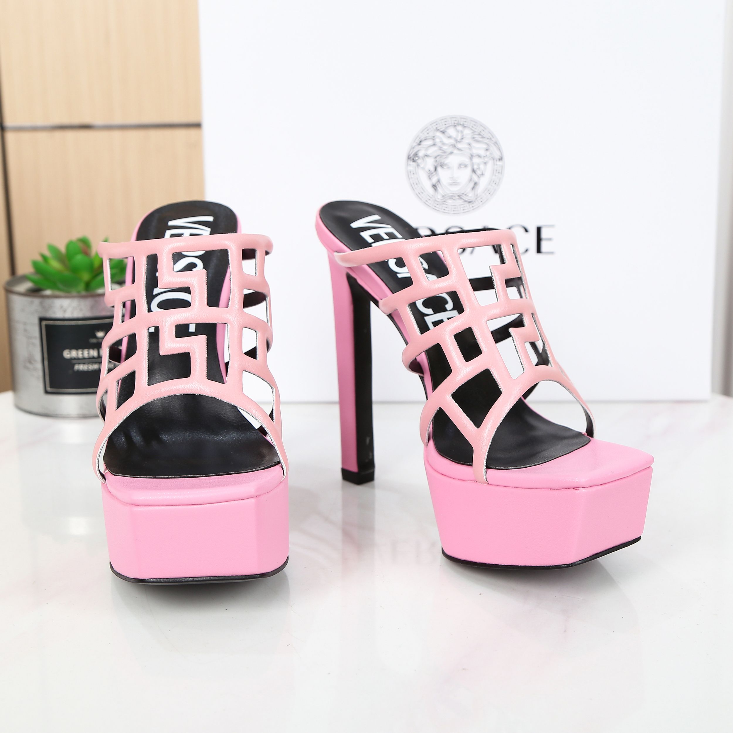 Versace Greca Maze Platform Sandals （13.5cm） - DopestKickz