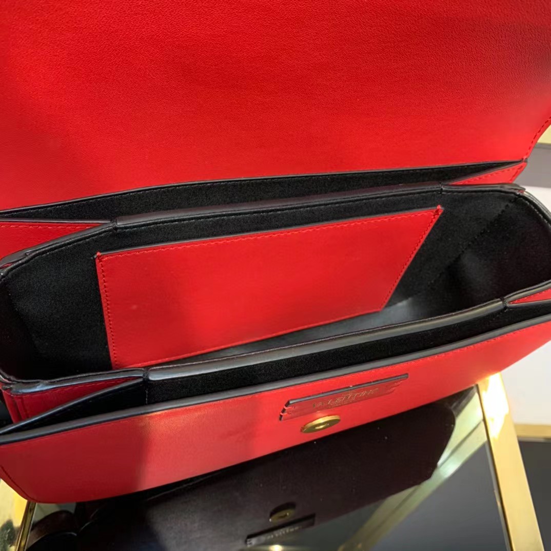 Valenti Vlogo Shoulder Bag(27-15-9cm) - DopestKickz