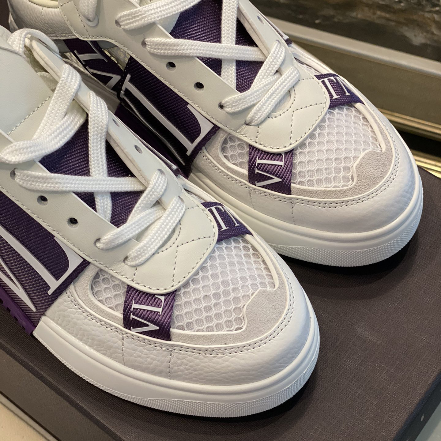 Valenti Low-Top Calfskin And Mesh VL7N Sneaker With Bands - DopestKickz