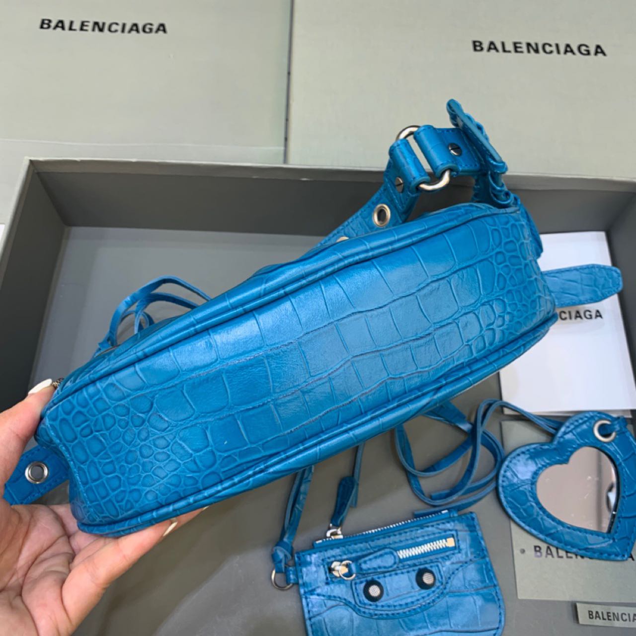 Balenciaga Le Cagole XS Shoulder Bag In Blue(26-12-6cm) - DopestKickz