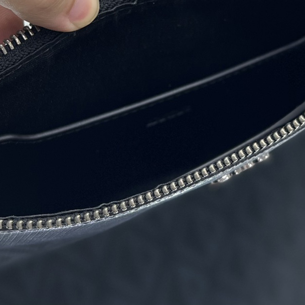 Dior A5 Pouch (30-20 cm)  2ESCA338 - DopestKickz