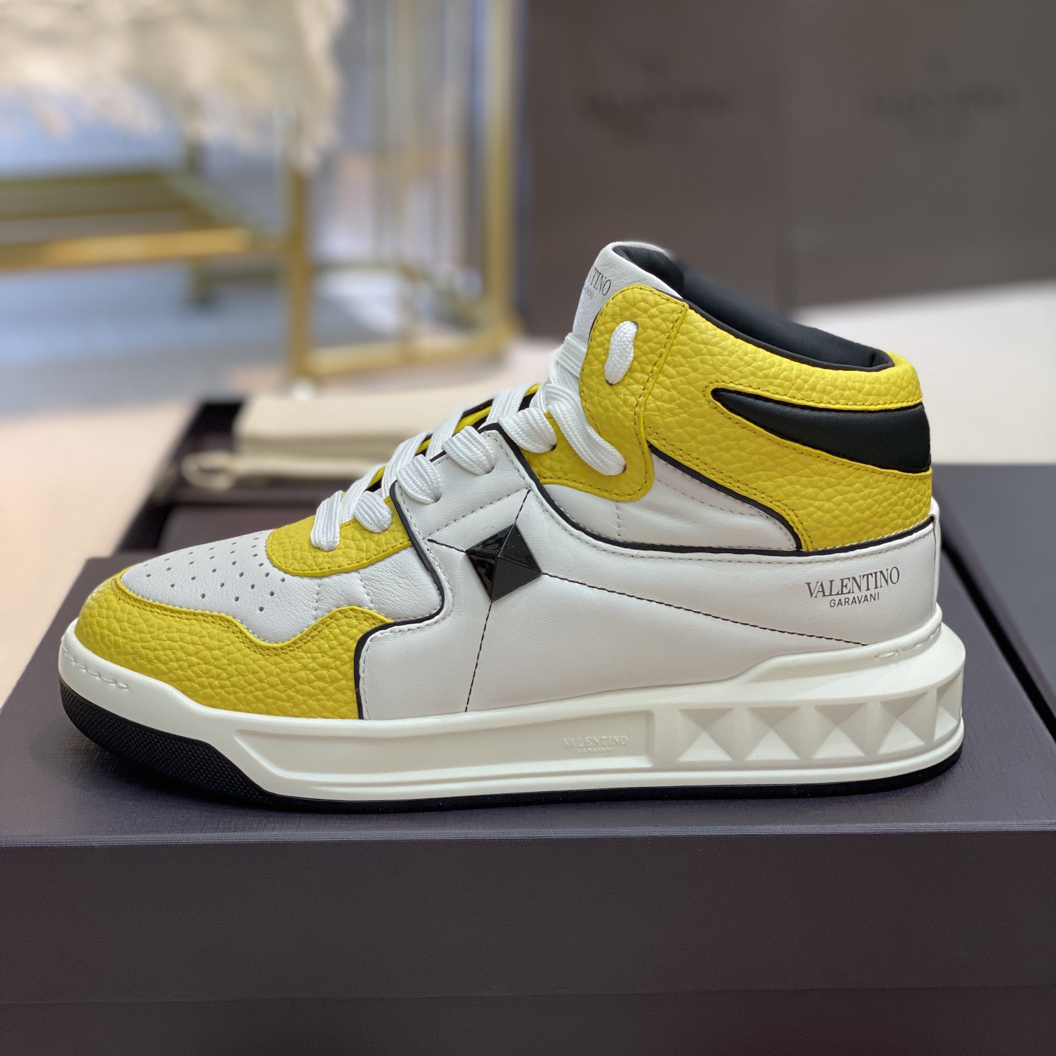 Valenti One Stud Mid-Top Nappa Sneaker - DopestKickz