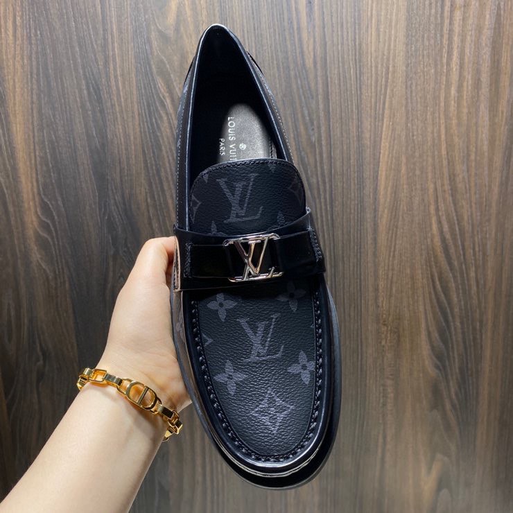 Louis Vuitton Major Loafer(Black) - DopestKickz