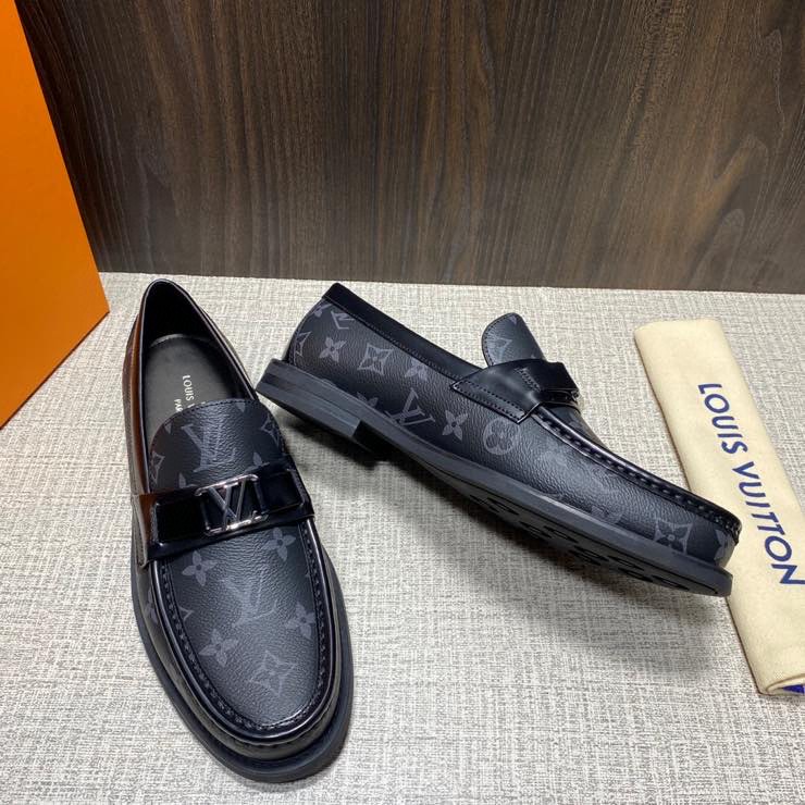 Louis Vuitton Major Loafer(Black) - DopestKickz