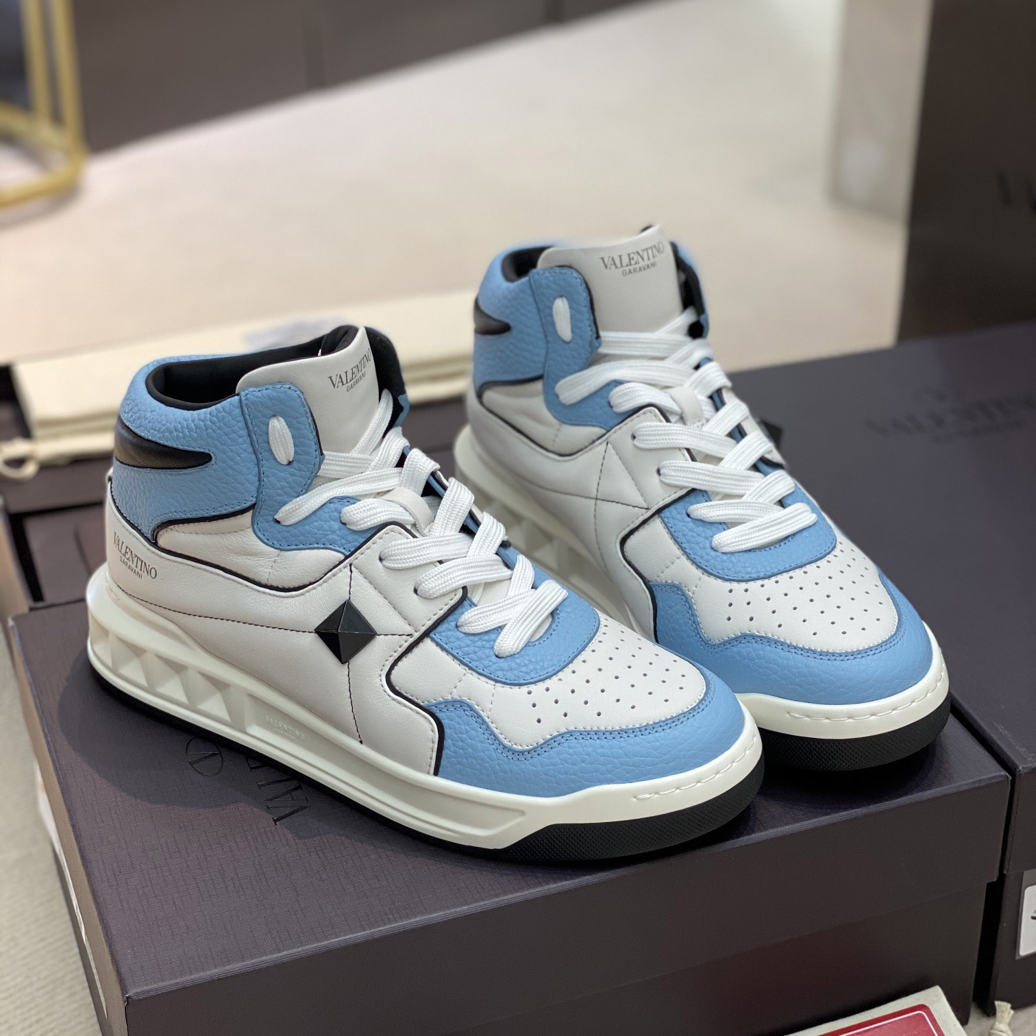 Valenti  One Stud Mid-Top Nappa Sneaker - DopestKickz