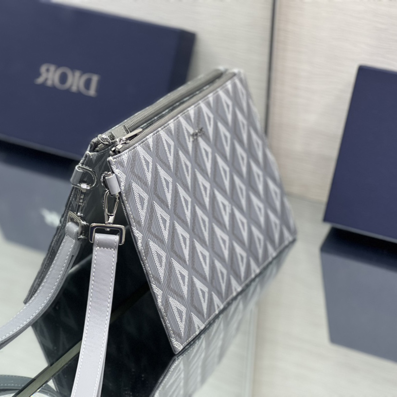 Dior A5 Pouch (30-20 cm)  2ESCA338 - DopestKickz