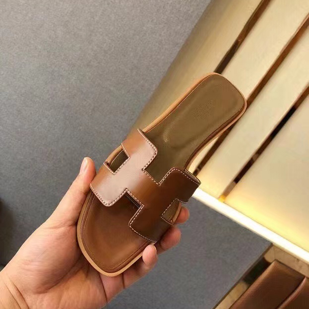 Hermes Leather Oran Sandals - DopestKickz