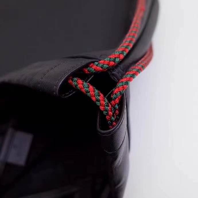 Gucci GG Tote(31-36-3cm)  523586  - DopestKickz