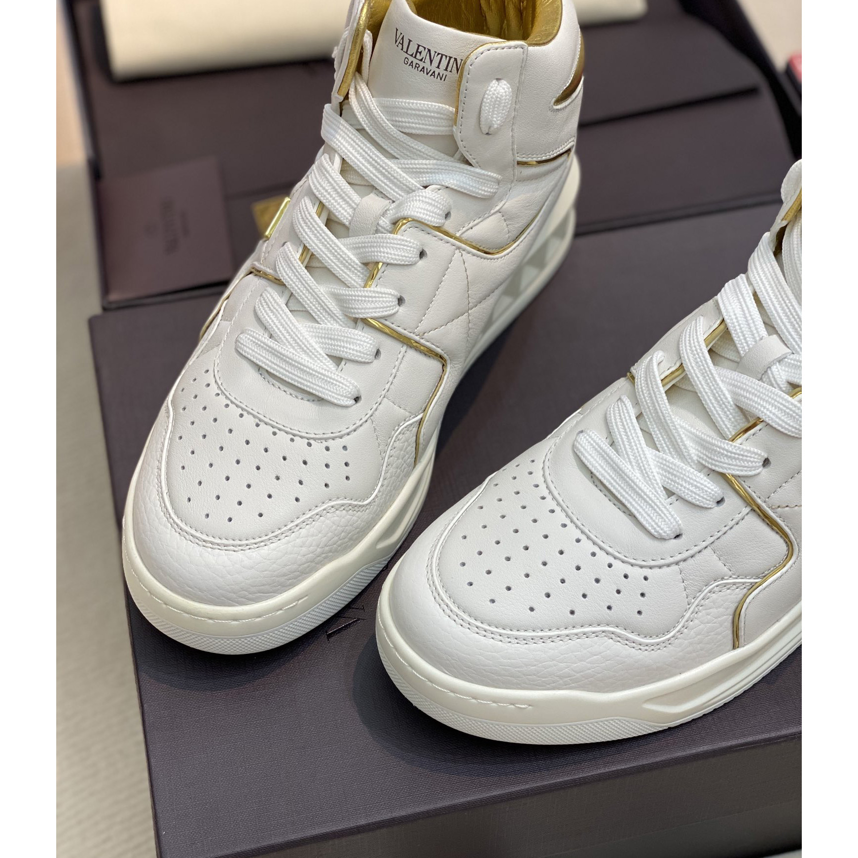 Valenti One Stud Mid-Top Nappa Sneaker - DopestKickz