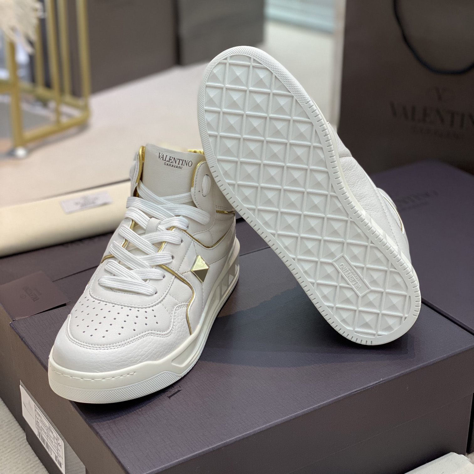 Valenti One Stud Mid-Top Nappa Sneaker - DopestKickz