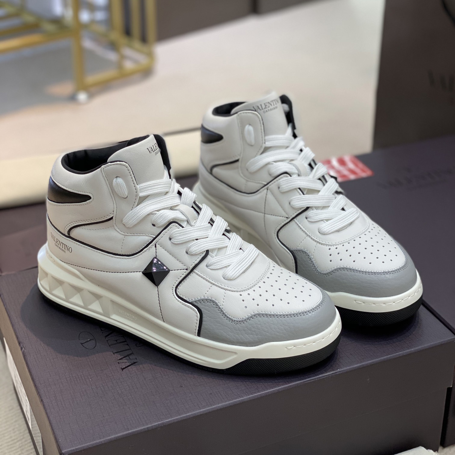 Valenti One Stud Mid-Top Nappa Sneaker - DopestKickz