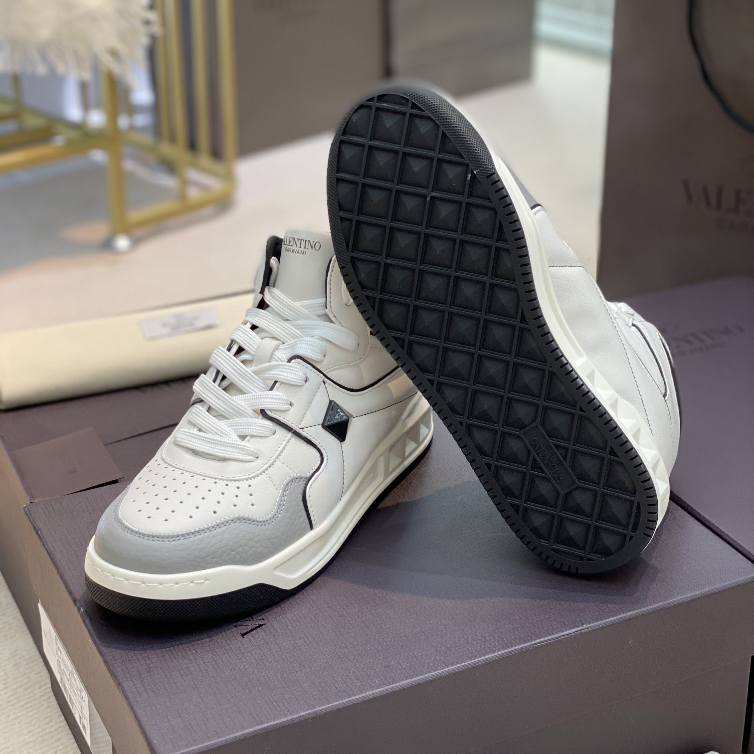 Valenti One Stud Mid-Top Nappa Sneaker - DopestKickz